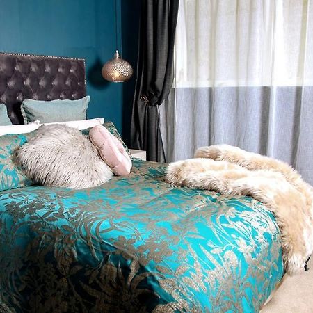 Hoh - Hazel'S Boudoir Apartment Матамата Екстериор снимка